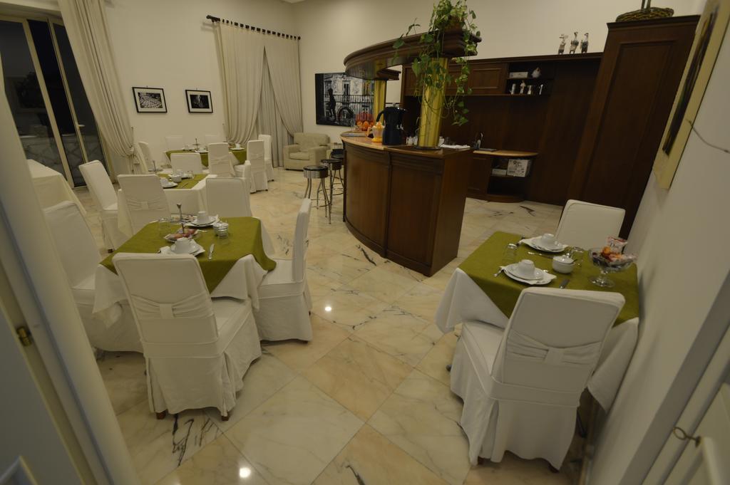 B&B Palazzo Ruffo Di Bagnara เนเปิลส์ ภายนอก รูปภาพ