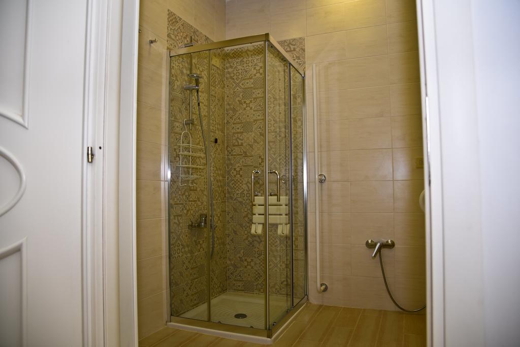 B&B Palazzo Ruffo Di Bagnara เนเปิลส์ ภายนอก รูปภาพ
