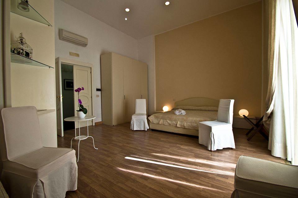 B&B Palazzo Ruffo Di Bagnara เนเปิลส์ ภายนอก รูปภาพ