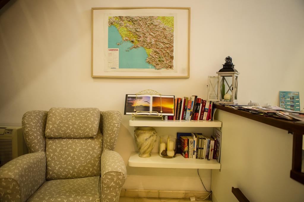 B&B Palazzo Ruffo Di Bagnara เนเปิลส์ ภายนอก รูปภาพ