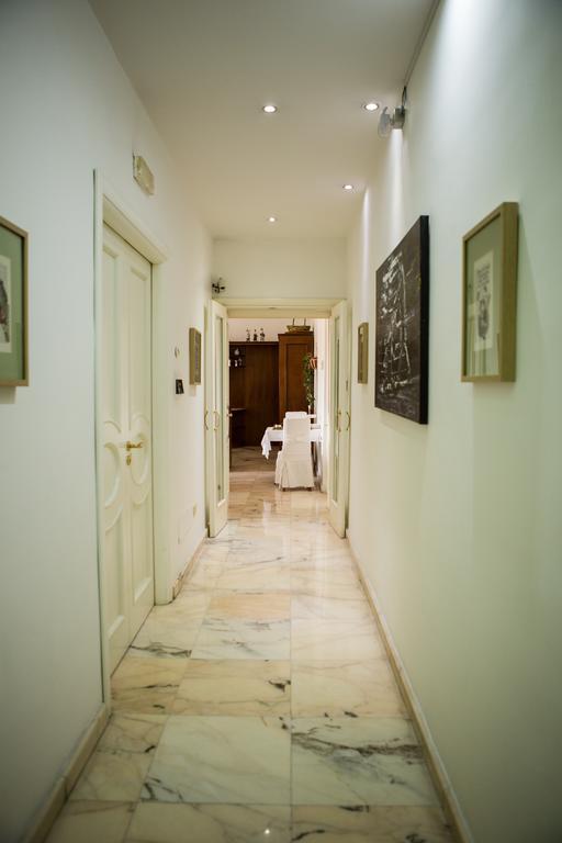 B&B Palazzo Ruffo Di Bagnara เนเปิลส์ ภายนอก รูปภาพ
