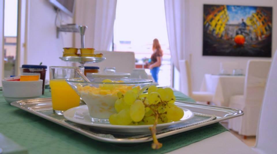 B&B Palazzo Ruffo Di Bagnara เนเปิลส์ ภายนอก รูปภาพ